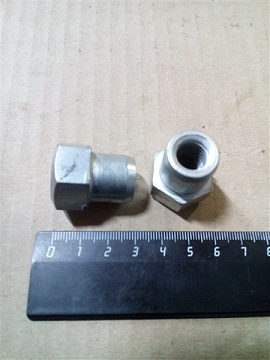 Гайка колпака Д-240 50-1003104 (ММЗ)