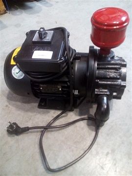 Вакуумный насос 240л/мин. Сухой 220В 50HZ 0,55KW 3601