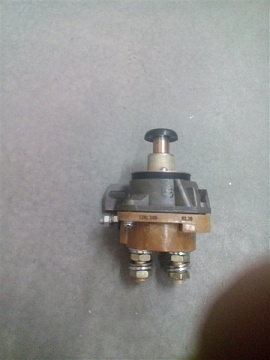 Выключатель ВМ1212.3737-05 12-24В 3-х конт. (Экран)