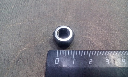 Гайка коллектора  Д37-1008127Б (ВМТЗ)