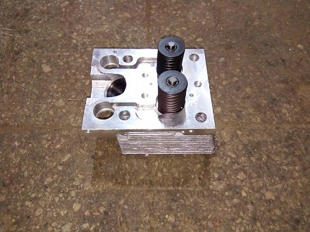 Головка блока цилиндров Д-144 в сб Д144-1003008 (без свечи накаливания)