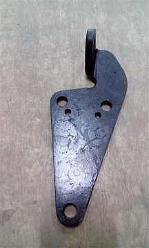 Кронштейн двигателя лев. 260-1001021 