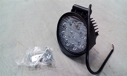 Фара светодиод. дополнит. 9 LED 27 Вт, 10-24 В, кругая, направ. свет AE27R-9LED-55HC