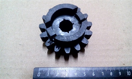 Шестерня ПД Д24.075Б (пластмас.) привод магнето (Z=15)