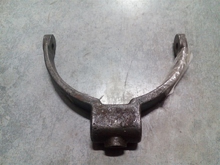 Вилка сцепления ВОМ МТЗ-1221  80-1601191