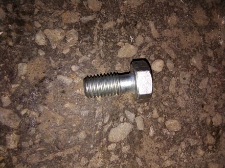 Болт штуцера 240-1117101