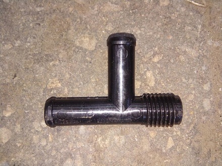 Тройник МТЗ 80-8100051