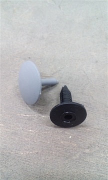 Пистон обивки салона ГАЗель (гвоздь+гнездо) серый (Пластик ОАО г. Сызрань) 3302-5602155/56