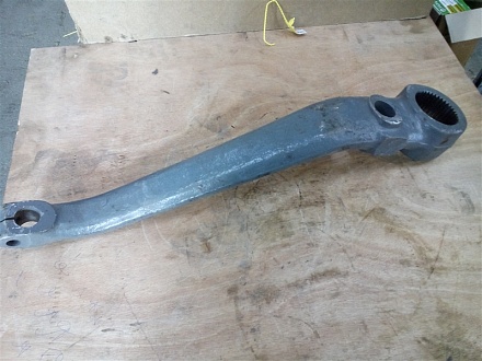 Рычаг подъемный левый Т-151 150.56.151А