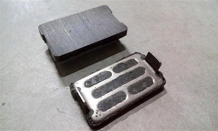 Колодка остан. тормоза ДТ-75 77.38.052 (завод) (комплект 13 шт.)