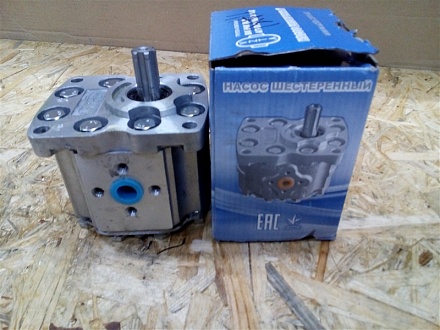 Насос НШ-16 (6 шлицов) левый НШ-16 Д-3Л(Винница)