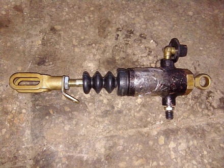 Цилиндр рабочий тормозной 1522-3503550А МТЗ-921/1523 (Гомель)