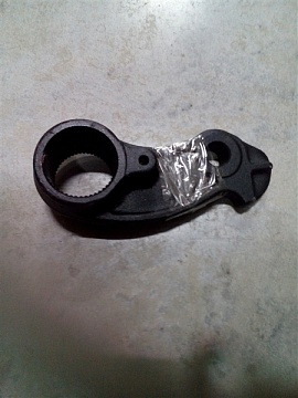 Рычаг поворотный навески МТЗ 70-4605024-А (завод)